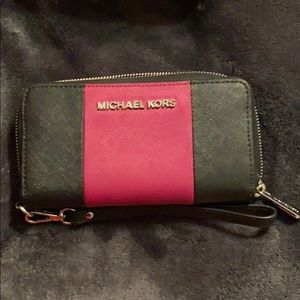 Michael Kors Wristlet